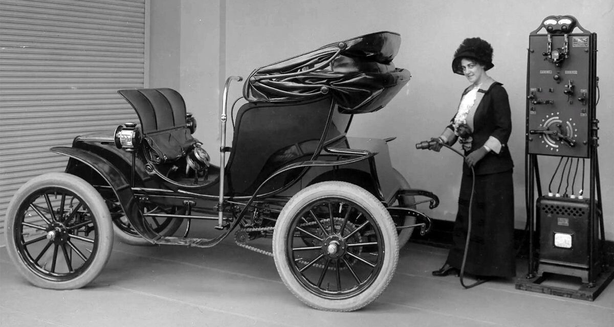 110 yıl önce New York sokaklarında elektrikli araçlar geziniyordu! (Bu fotoğraf YZ hilesi değil)