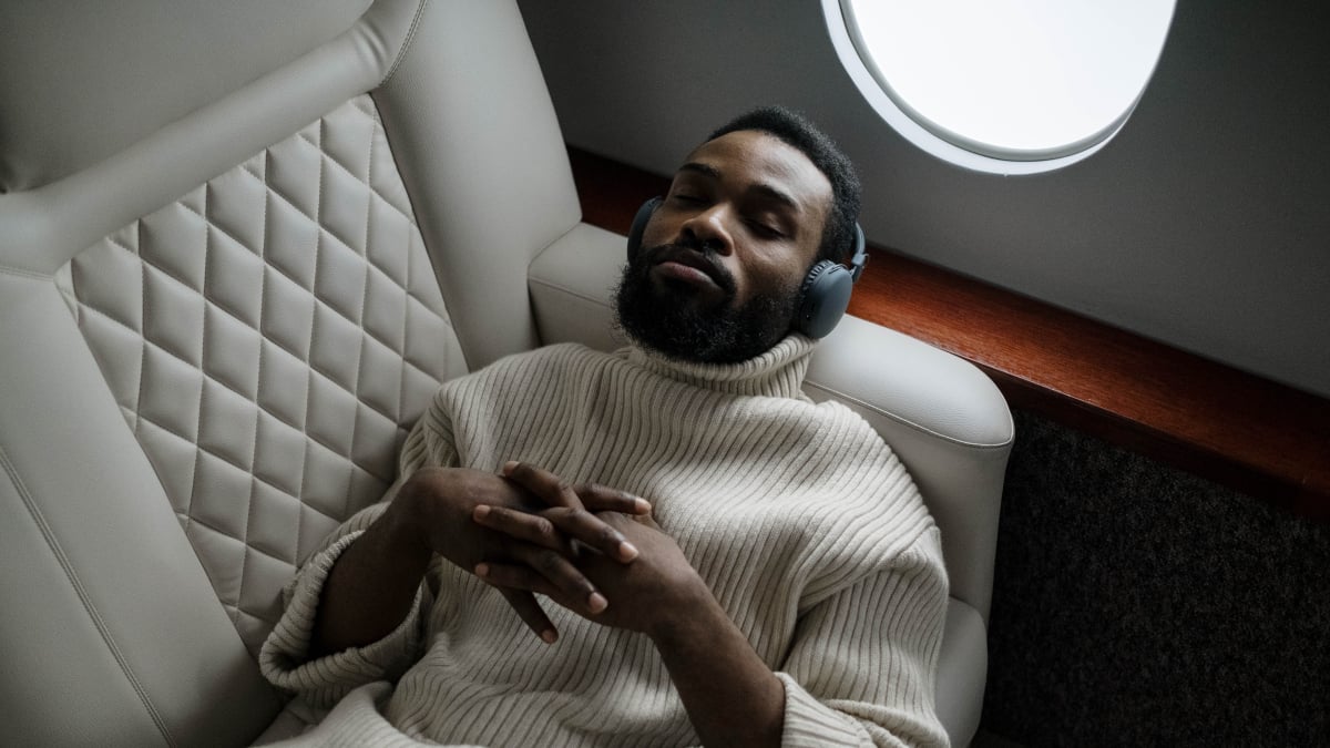 The 7 best noise-canceling headphones for flying 2024