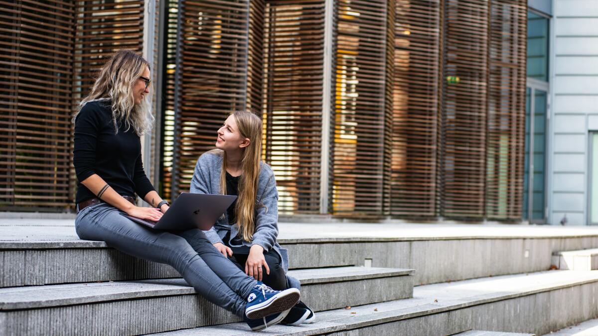 Best dating apps for students in 2024 (UK)