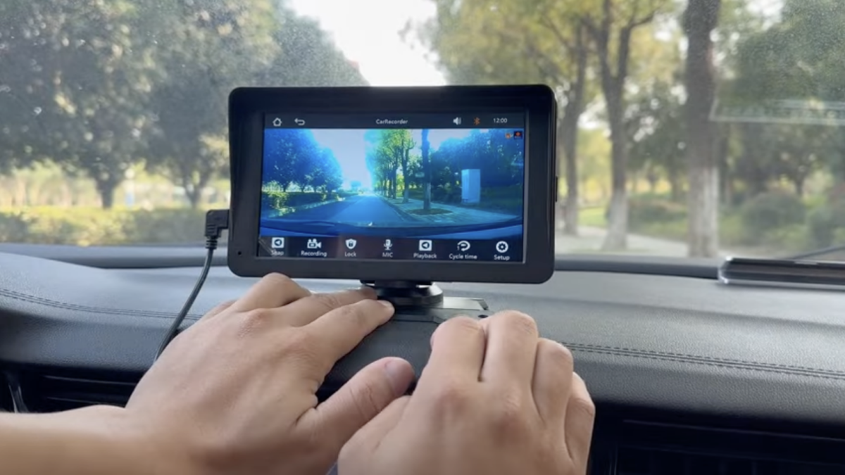 This $99.99 wireless car display is compatible with Apple and Android
