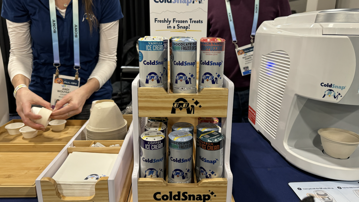 CES 2024: This countertop ice cream maker actually makes good soft-serve