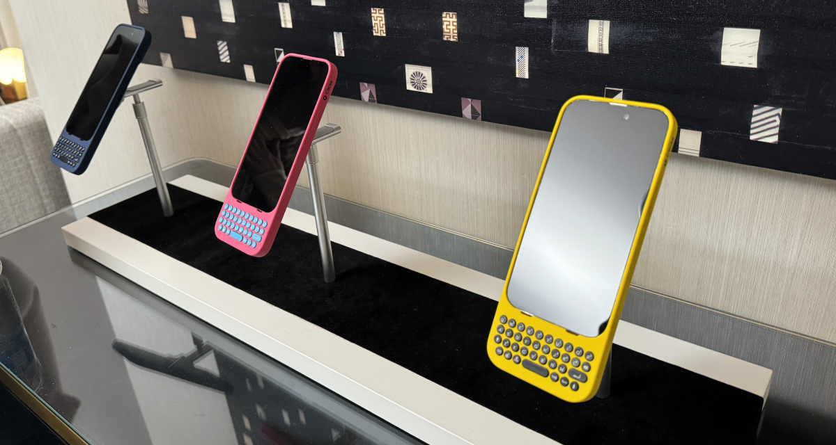 CES 2024: Clicks keyboard iPhone case hands-on review