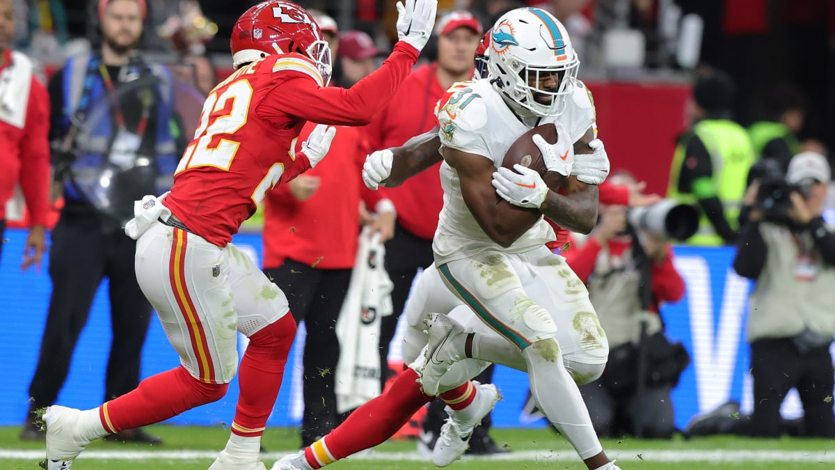 NFL Playoffs: How to watch Dolphins vs. Chiefs live streams: kickoff time, streaming deals, and more