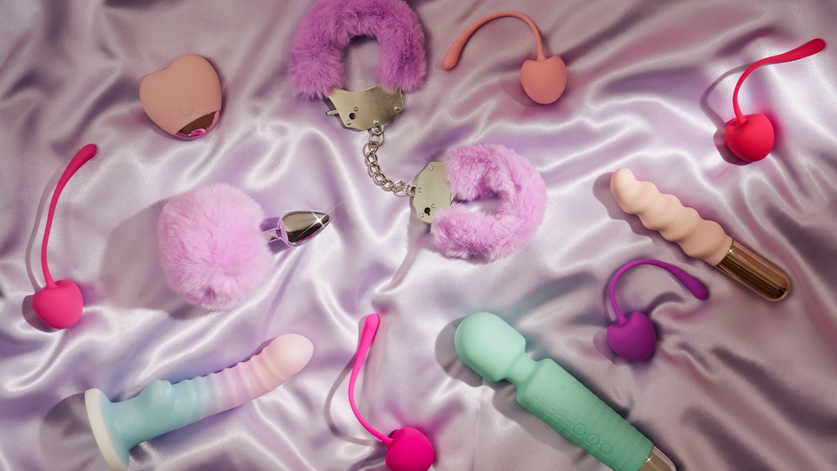 Lovers sale: 30% off sex toys plus a free Womanizer vibrator