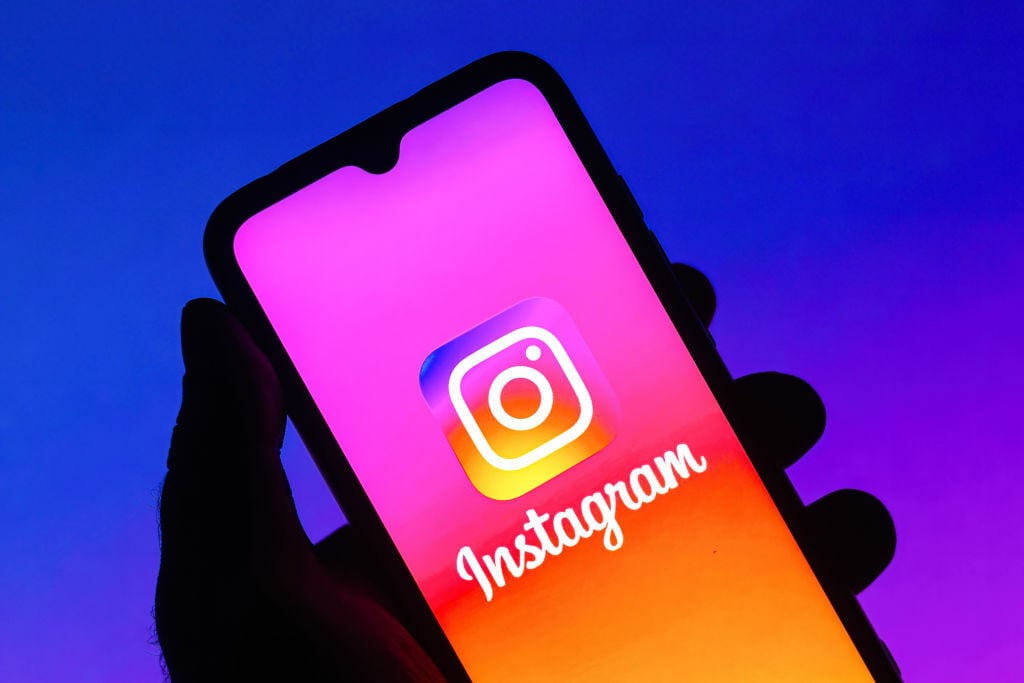 Fake Instagram İsimleri – En Güzel, Farklı ve Değişik Kadın – Erkek Anonim