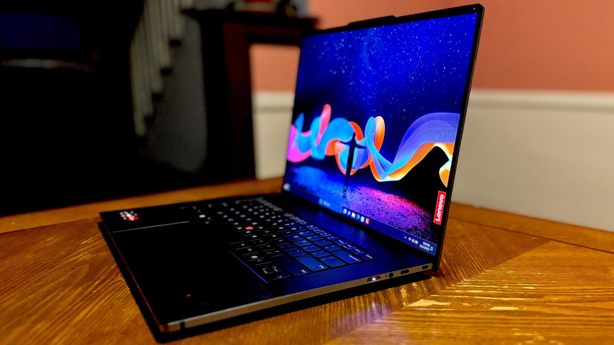 M3’lü MacBook Pro’ya rakip olur mu?