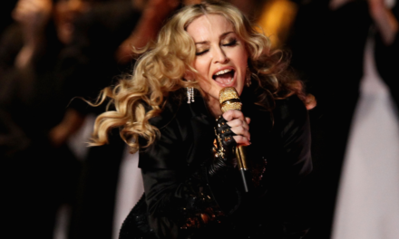 İki seyirci ‘konsere geç başlayan’ Madonna’ya dava açtı: ‘Ertesi gün erken kalkacağız’