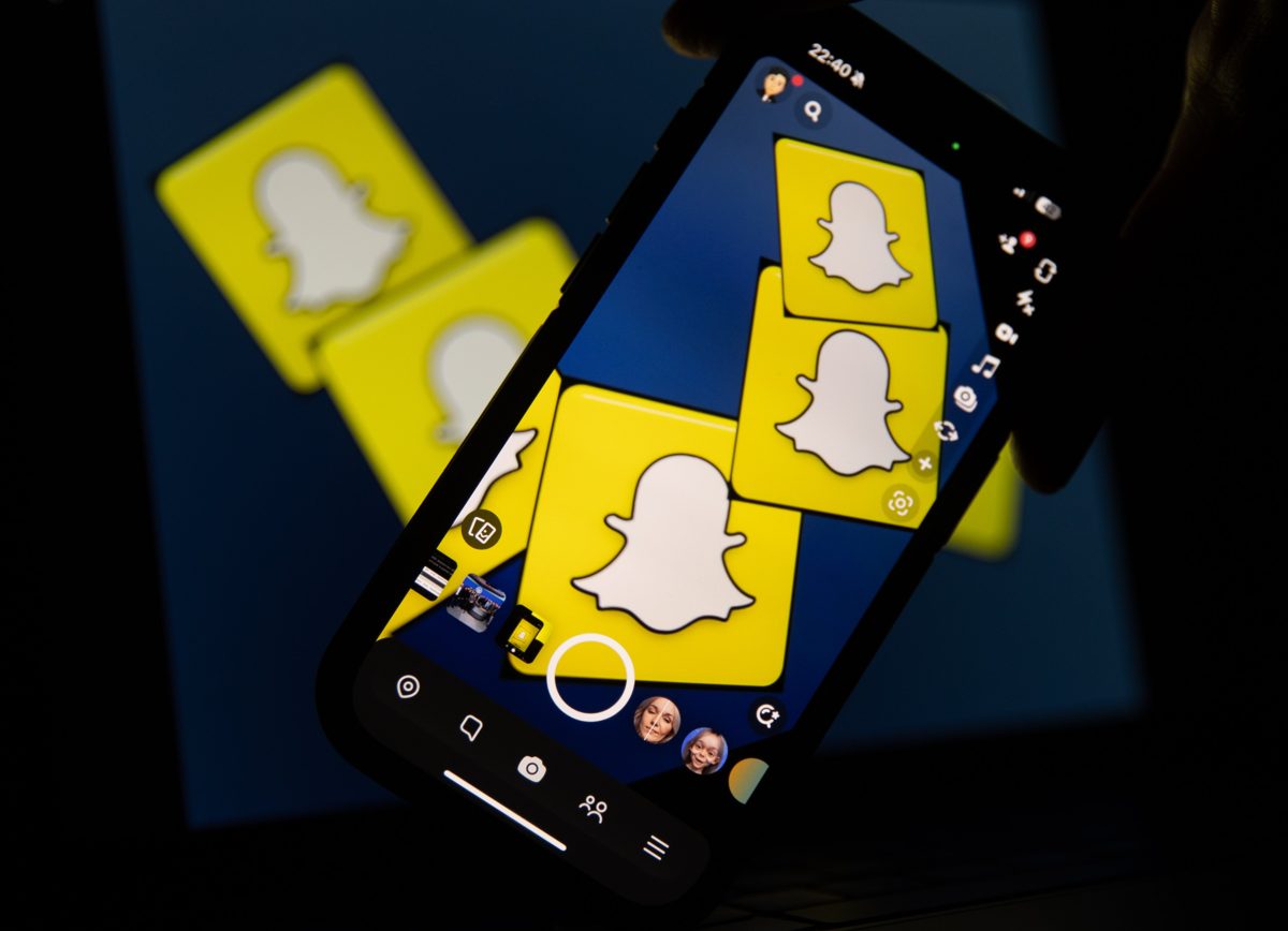 Snapchat’ten yapay zekâlı Bitmoji evcil hayvan! (Evdeki kediler rahatsız)