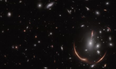 James Webb uzayın büküldüğünü görüntüledi