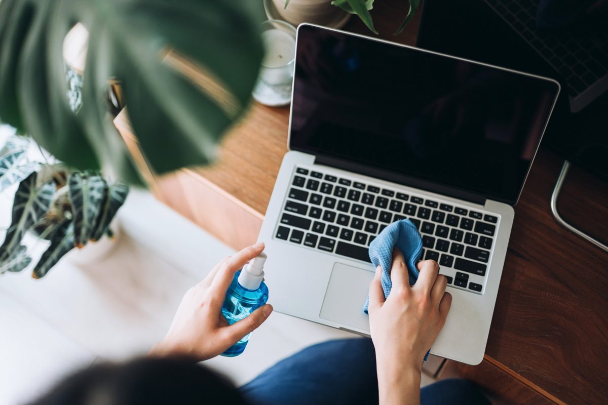 MacBook nasıl temizlenir? MacBook temizliği ne ile yapılmalı?