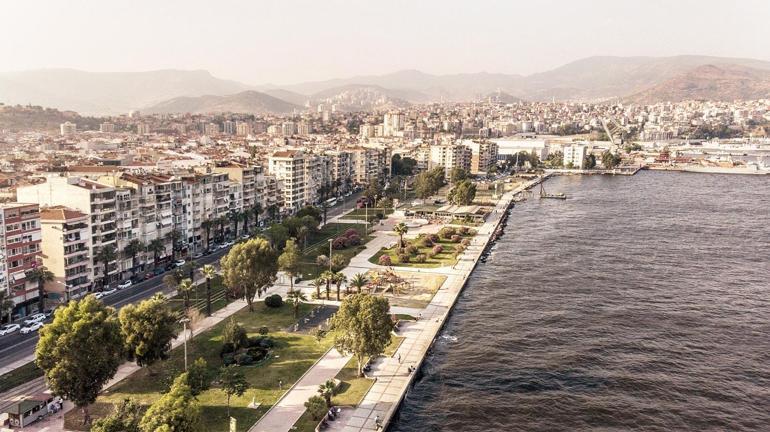 Deprem riski taşıyan şehirlerin belediyelerine son bir yılda hangi önlemleri aldıklarını sorduk: Konutlar test ediliyor, kurullar oluşturuluyor, arama kurtarma ekipleri kuruluyor