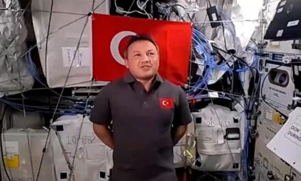 Üniversitesi öğrencileri sordu, Alper Gezeravcı Uluslararası Uzay İstasyonu’ndan cevapladı