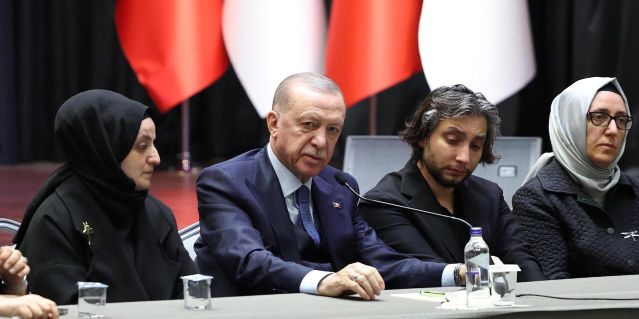 Cumhurbaşkanı Erdoğan’dan AK Parti İstanbul İl Başkanlığı’na taziye ziyareti