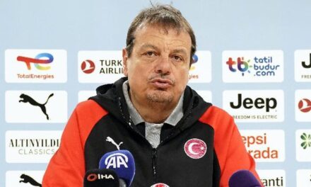 Fenerbahçeli yöneticiden Ergin Ataman’a tepki! Bu kutsal görevi gizli ajandası olmayanlara bırakacaksın!