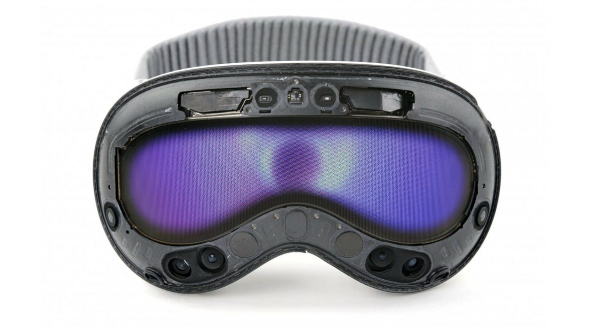 Apple Vision Pro’nun içerisinde ne var? (Evet parçalandı!)