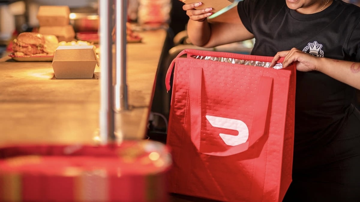 Buy a $100 DoorDash gift card, get $15 Best Buy e-gift card