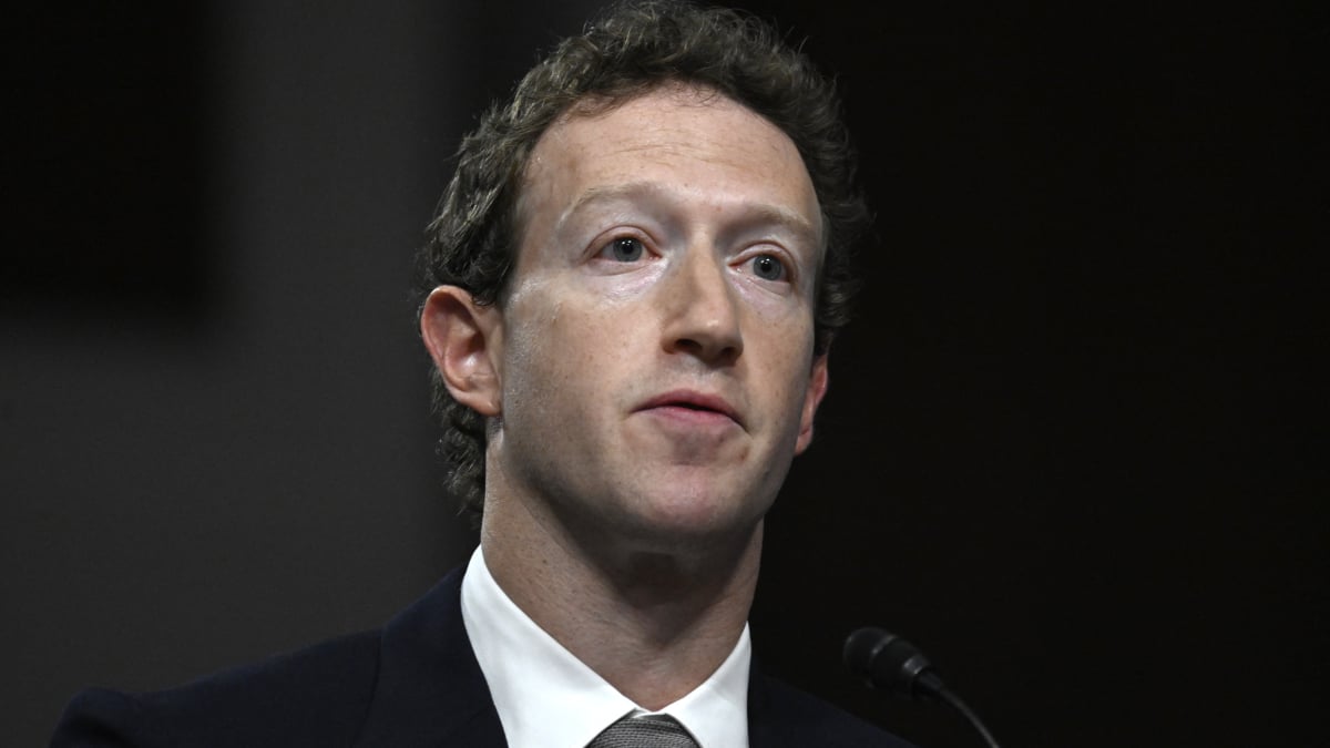 Mark Zuckerberg knocks Apple’s new App Store policies
