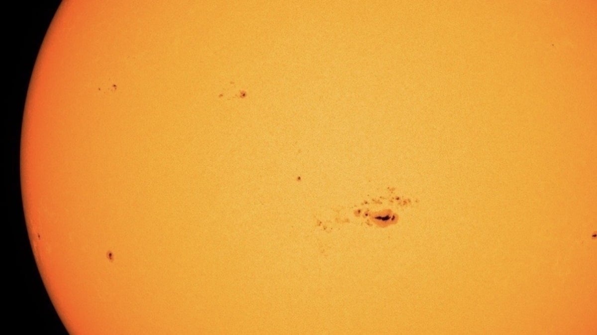 NASA captured this enormous sunspot group in images