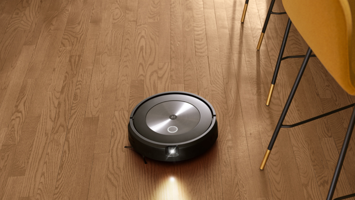 Best robot vacuum deal: The Roomba j7 is 50% off at Amazon — a new all-time low by far