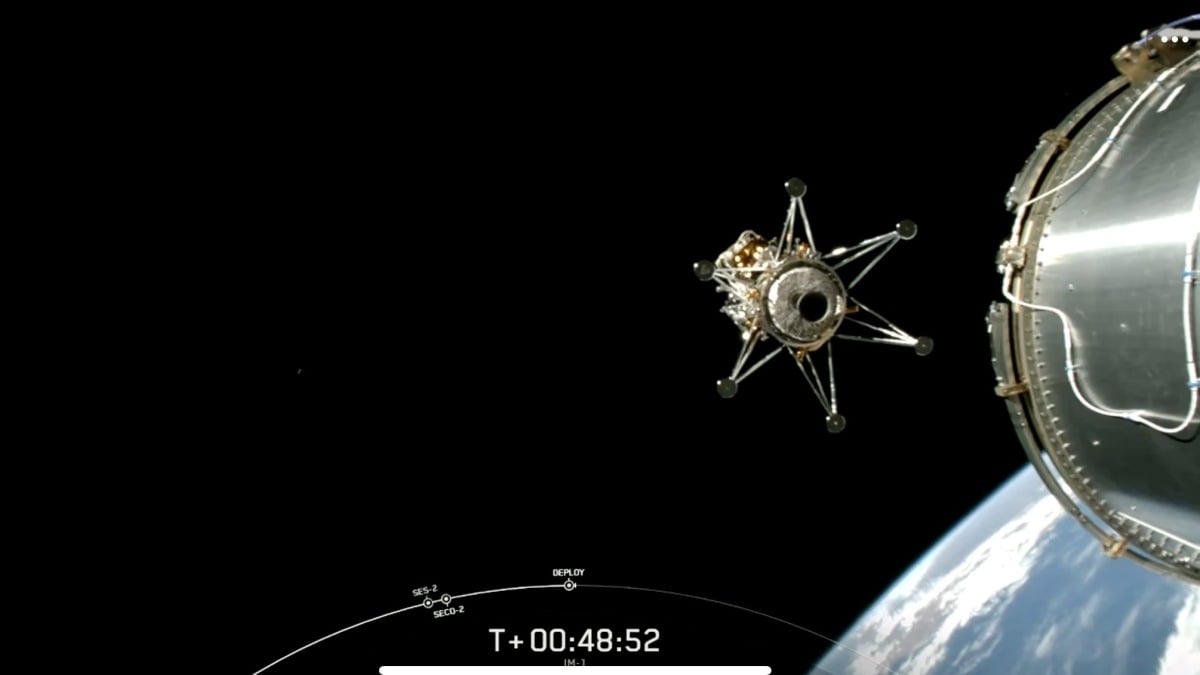 Watch SpaceX gracefully release NASA moon lander into space