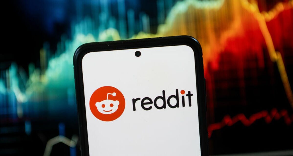 Reddit finally files IPO, gives Redditors first dibs on buying stock