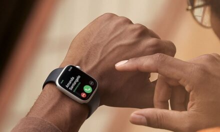 Apple Watch Series 8 is $200 off and at record low price