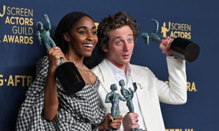 2024 SAG Ödülleri sahiplerini buldu: Oppenheimer yine damga vurdu