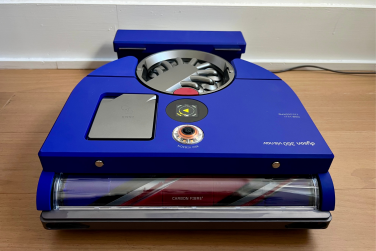 Front of Dyson 360 Vis Nav robot vacuum showcasing roller brush