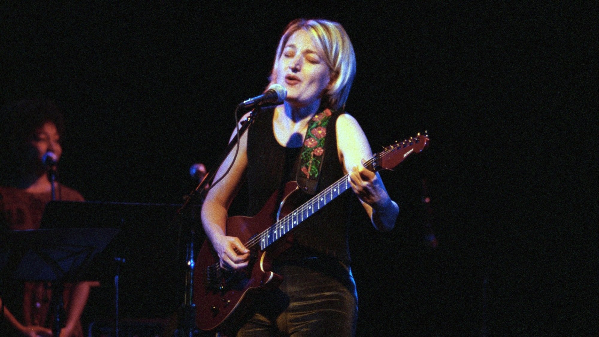Jane Siberry performs at The Bottom Line on Oct. 10, 1996, in New York City.