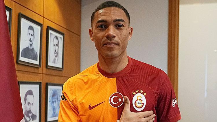 Galatasaraylı Carlos Vinicius’tan Okan Buruk’a övgüler ve Mitroglou itirafı: ‘Çalışması kolay biri!’ | ‘Golü açıp izledim’