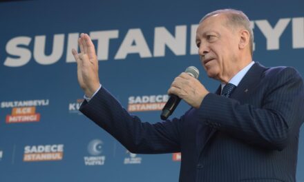 ‘İstanbul’u işporta pazarına düşürmek bu şehre ihanettir’ Erdoğan’dan İmamoğlu’na: Ya tatilde ya büyükelçilerle balıkta