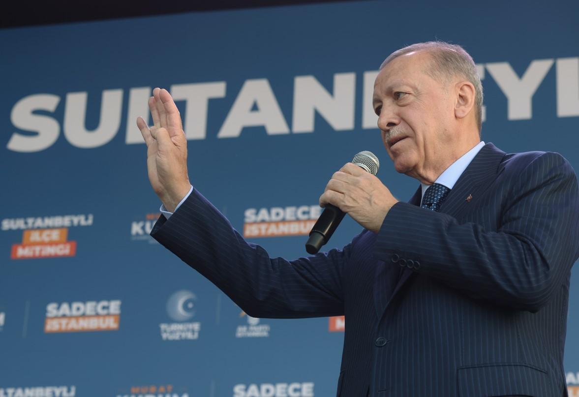 ‘İstanbul’u işporta pazarına düşürmek bu şehre ihanettir’ Erdoğan’dan İmamoğlu’na: Ya tatilde ya büyükelçilerle balıkta