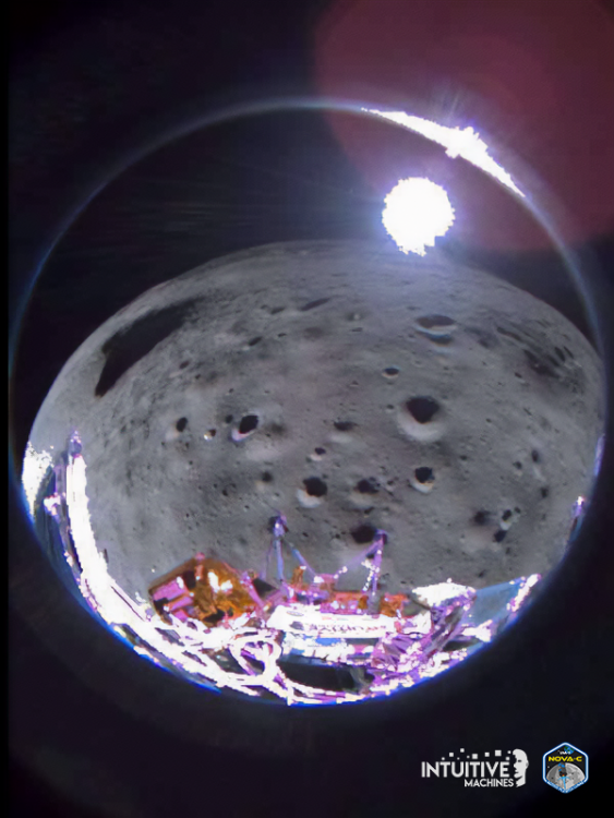 Odysseus descending to the lunar surface
