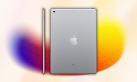 Get a near-mint iPad refurb with accessories for $160