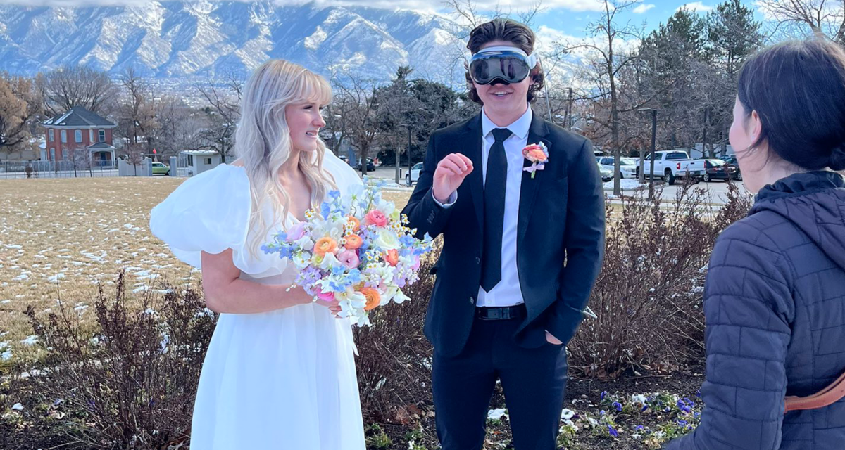 Tech worker wore an Apple Vision Pro at his wedding