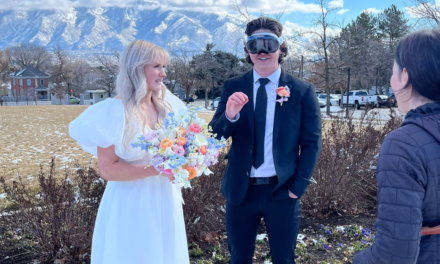 Tech worker wore an Apple Vision Pro at his wedding