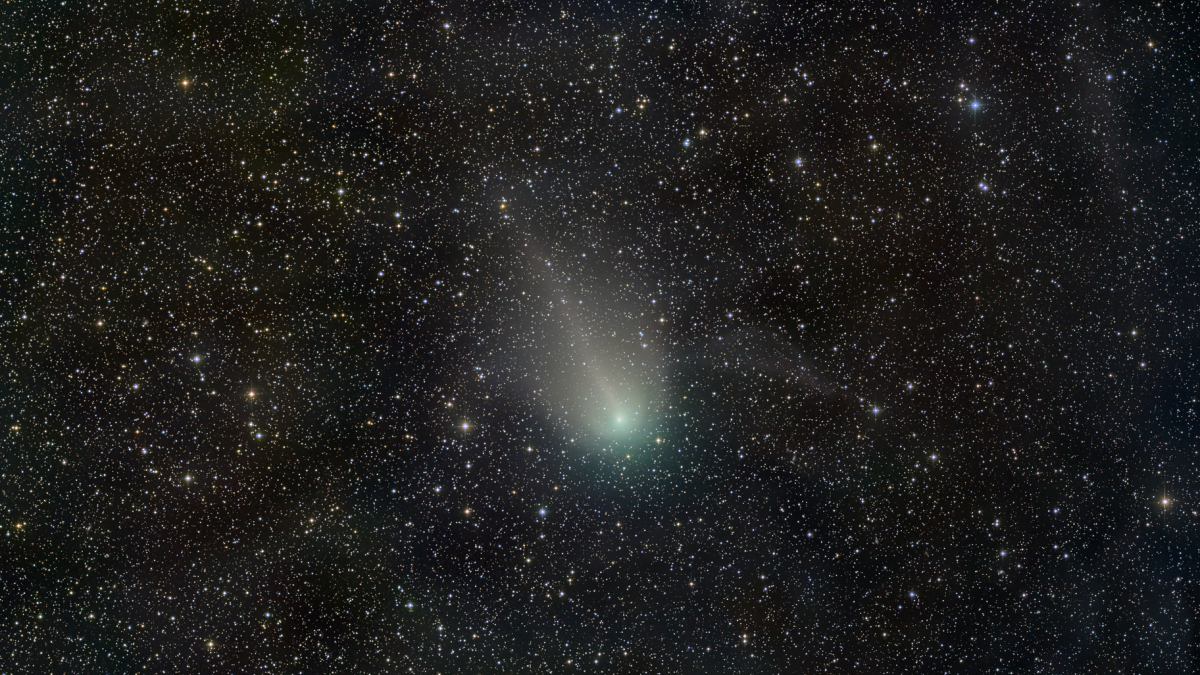 A comet could photobomb the 2024 solar eclipse. Here’s where to look.
