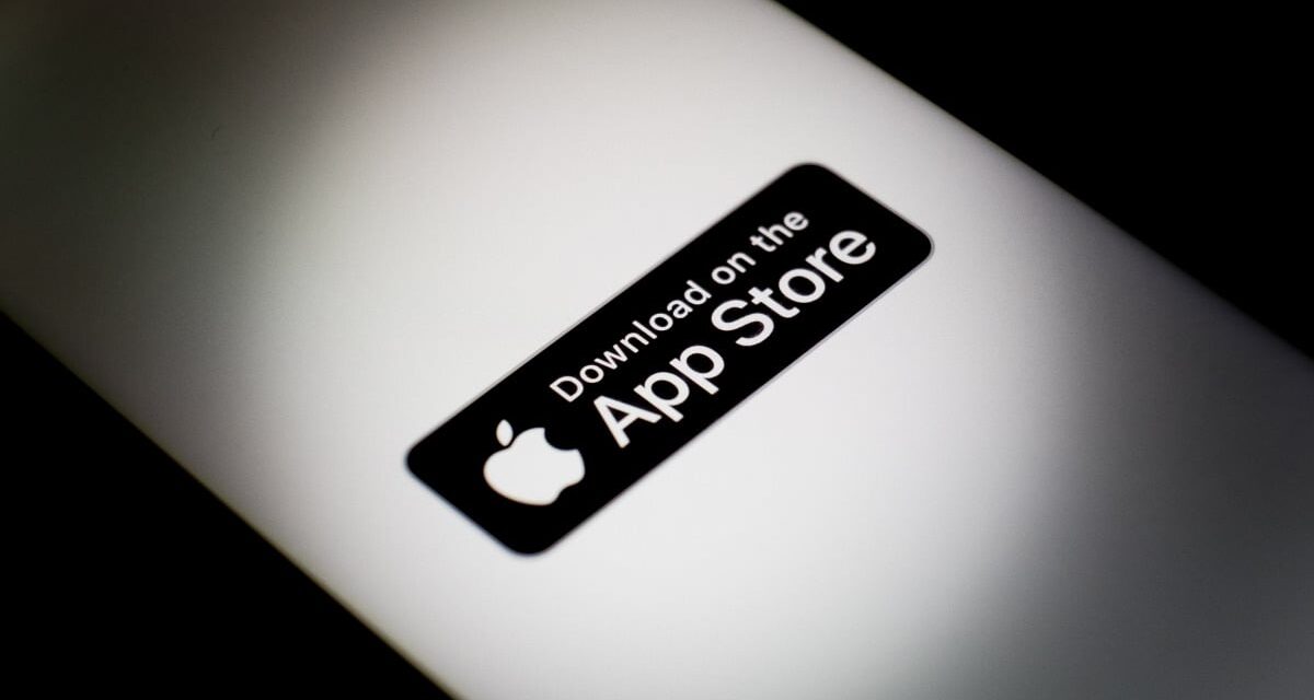 Apple will let users download iPhone apps directly from the developers’ websites