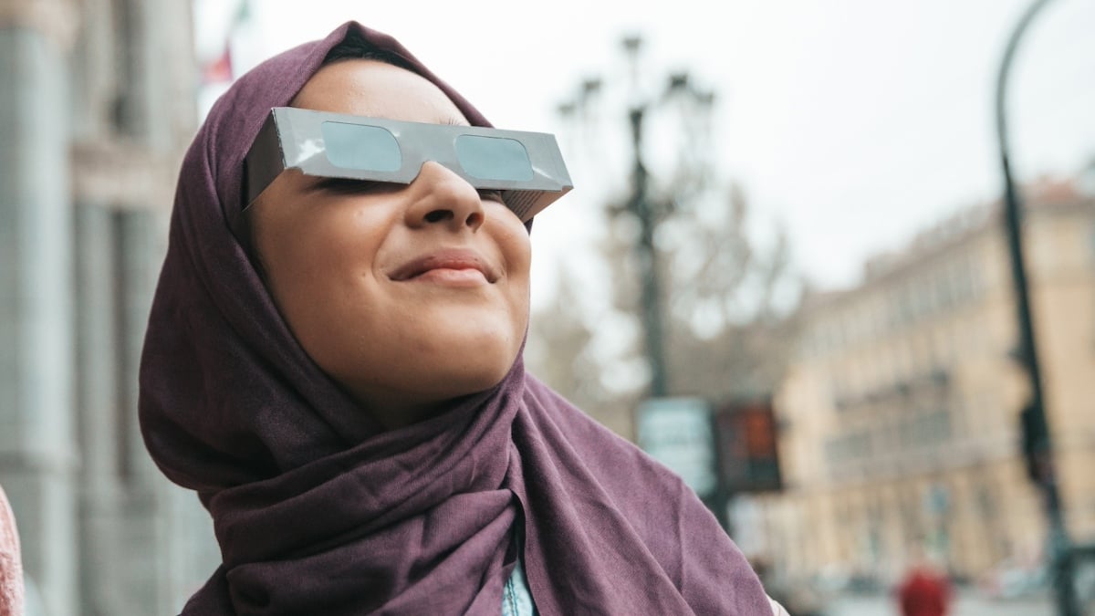 Amazon spring sale solar eclipse glasses — save before April 8