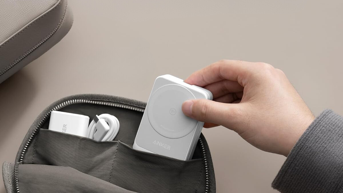 Score 25% off an Anker MagGo charging station at Amazon