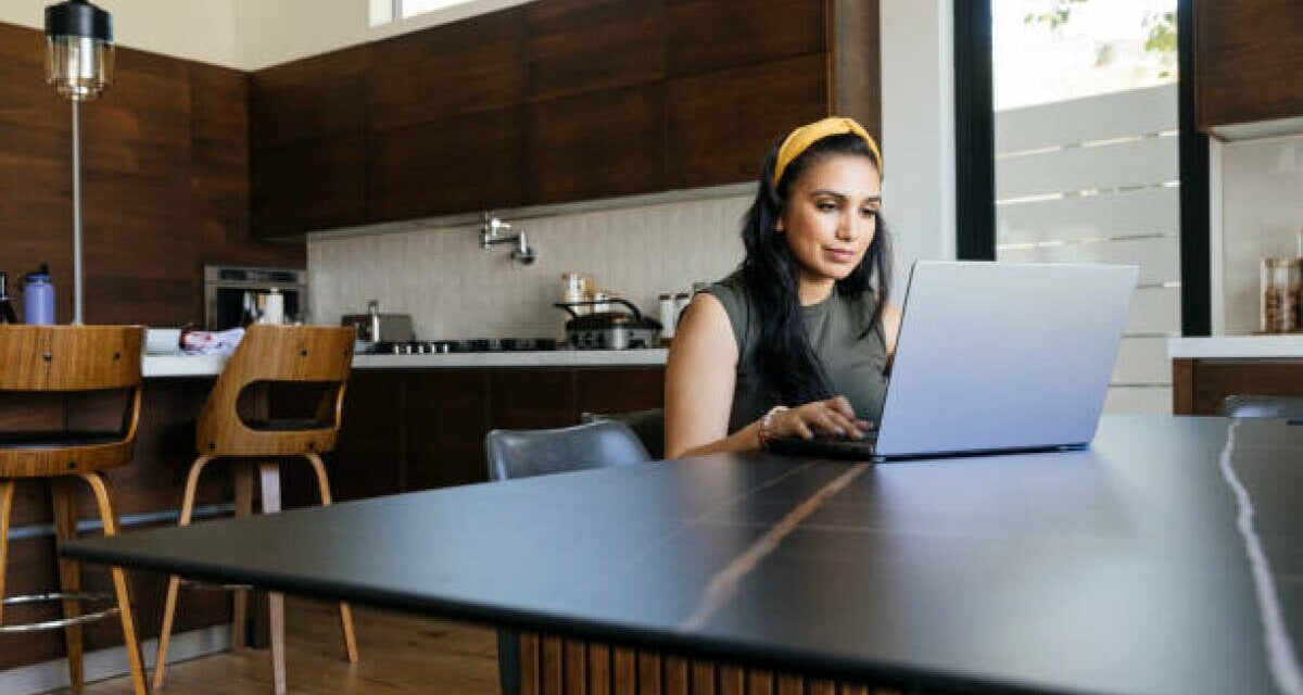 Get help landing your next job with LazyApply for just $60