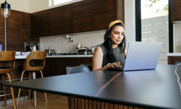 Get help landing your next job with LazyApply for just $60