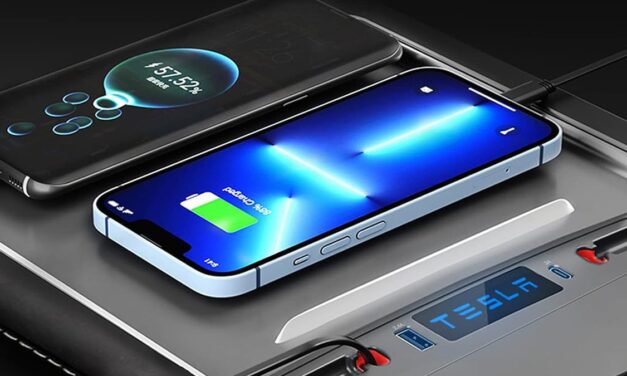 Save 20% on this USB-C docking station for Teslas