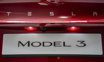 Yeni Tesla Model 3 ‘Ludicrous’ sızdırıldı! (Ve evet, ÇOK hızlı olacak!)