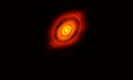 450 ışık yılı uzaklıktaki Güneş sistemine ‘zoom’ yaptılar: Suyla dolup taşıyor!