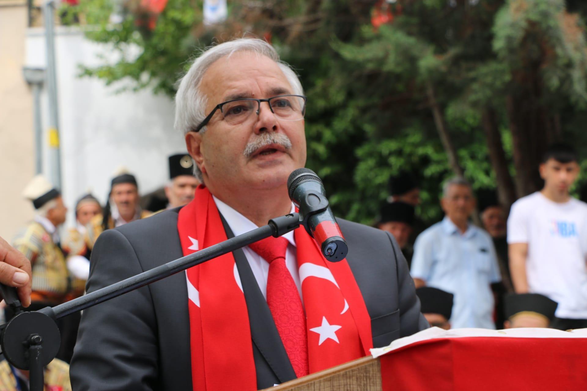 Kozan’da ‘Bergen’ filminin gösterimi yasaklanmıştı… O başkan koltuğunu kaybetti