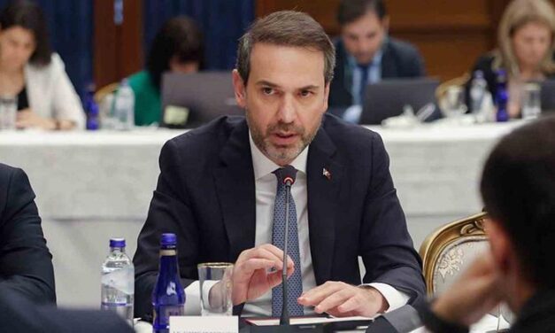 Bakan Bayraktar: İliç’te 1 madencinin cansız bedenine ulaşıldı