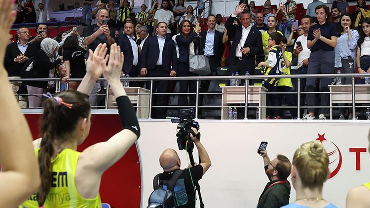 Fenerbahçe’de Ali Koç ile Eda Erdem arasında geçen diyalog: Maça geleyim mi?