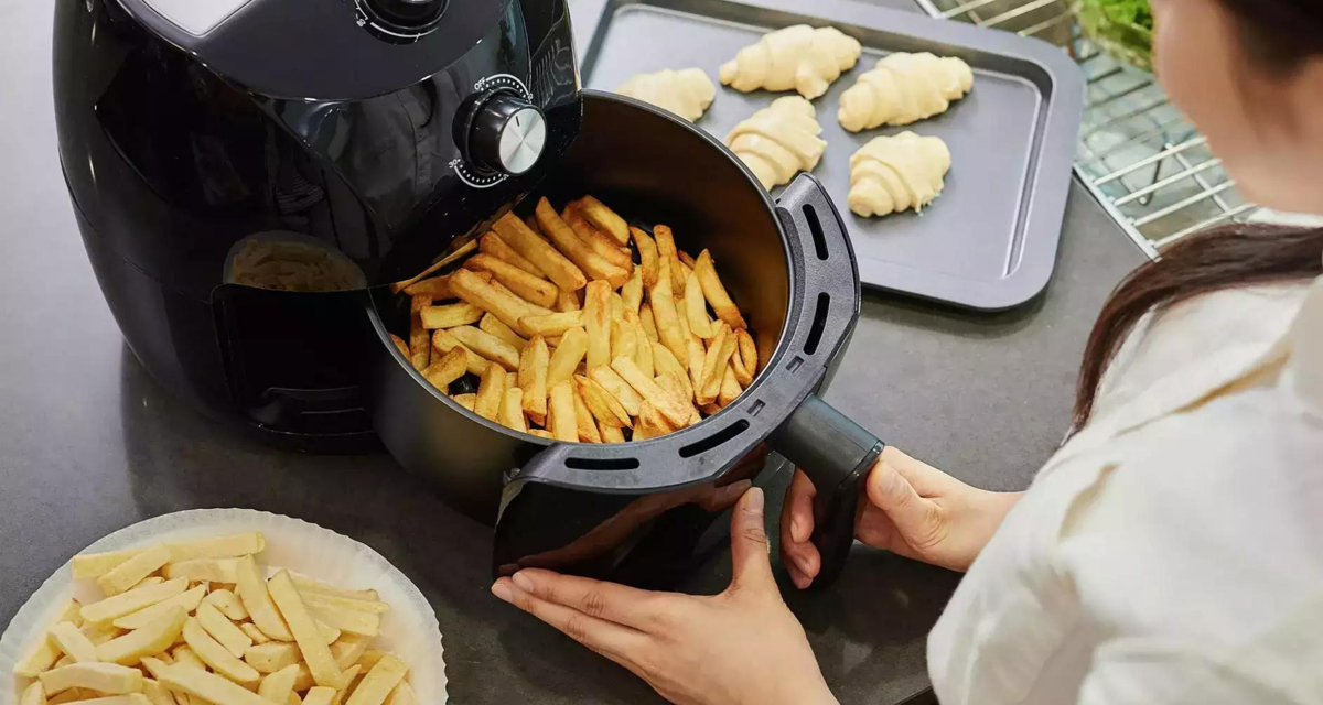 Airfryer’ımız aslında sadece küçük ve fanlı bir fırın