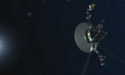 Öldü sanılan Voyager sinyal gönderdi (NASA tamir etmekle uğraşıyor)